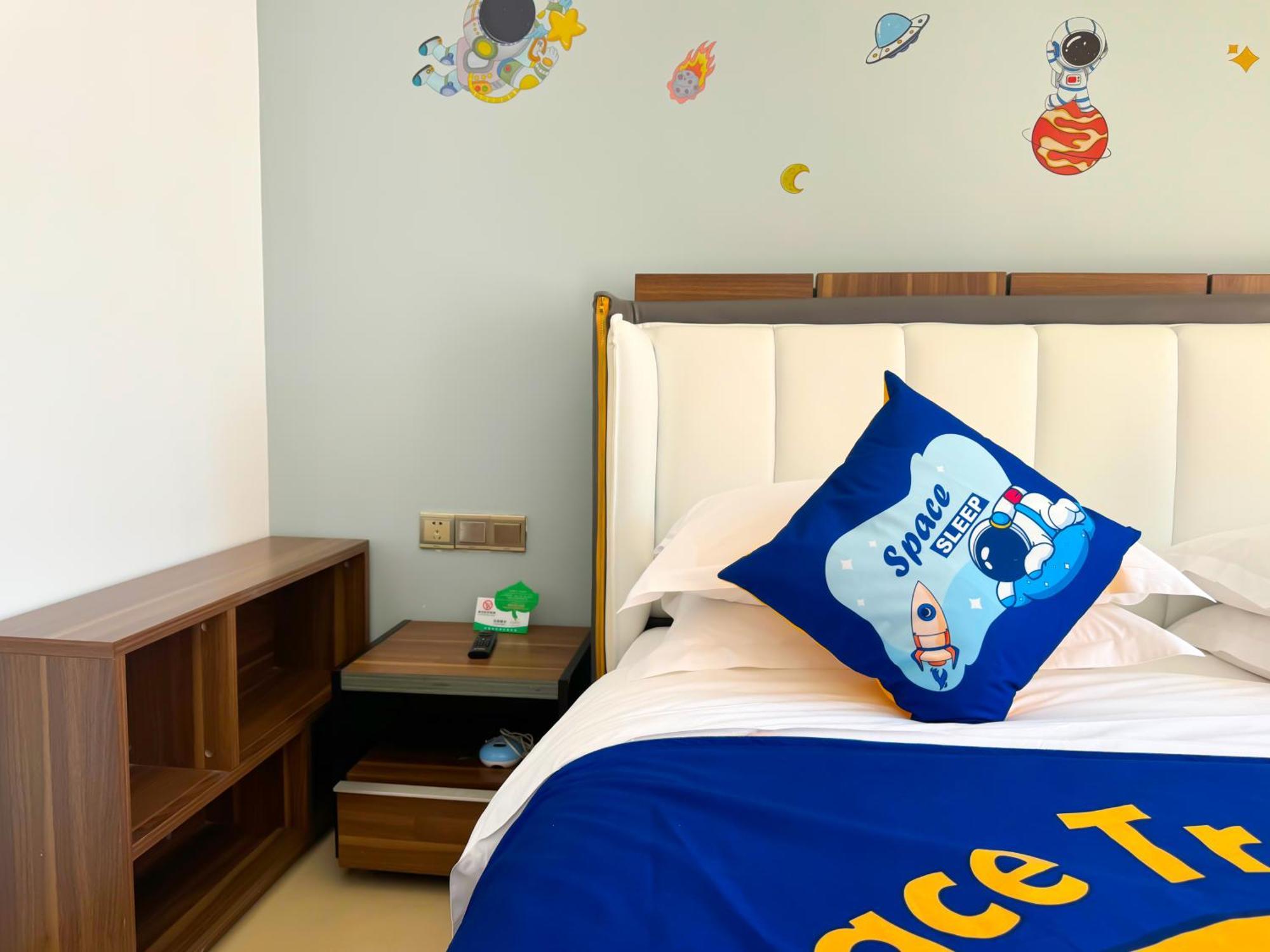 Barry Boutique Hotel Sanya Bagian luar foto